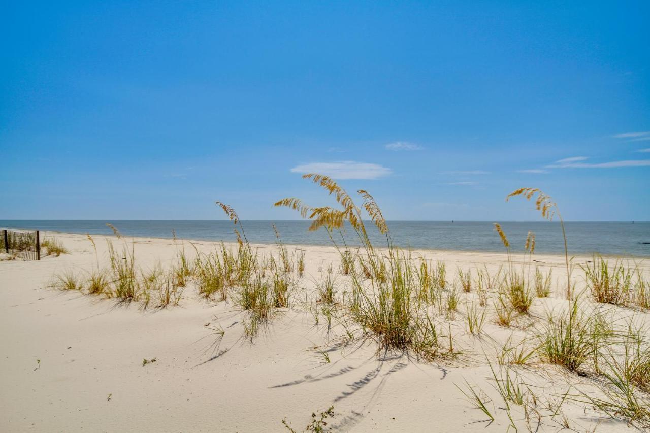 Beachfront Gulfport Vacation Rental With Balcony! Kültér fotó
